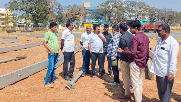 ಸೋಲಿನ ಭೀತಿಯಿಂದ ಯೋಜನೆಗಳ ಘೋಷಣೆ