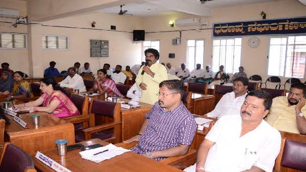 ಖಾಸಗಿ ನರ್ಸಿಂಗ್‌ಹೋಂಗಳಿಗೆ ಅನುಕೂಲವಾಗಲು ವರದಿ ವಿಳಂಬ