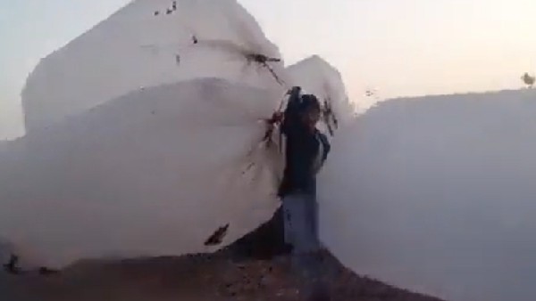 ಬಲೂನ್ನಲ್ಲಿ ಗ್ಯಾಸ್ ತುಂಬಿಸುವುದು ಹೇಗೆ? ಬಲೂನ್ನಲ್ಲಿ ಗ್ಯಾಸ್ ತುಂಬಿಸುವುದು ಹೇಗೆ?