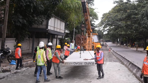 rapid road cracked in Single month: Bengaluru people curse BBMP 