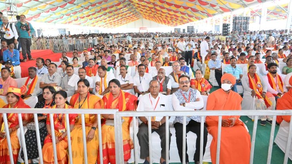 ಕಾಸರಗೋಡಿನಲ್ಲಿ ಕನ್ನಡ ಶಾಲೆಗಳನ್ನು ಆರಂಭಿಸಿ 