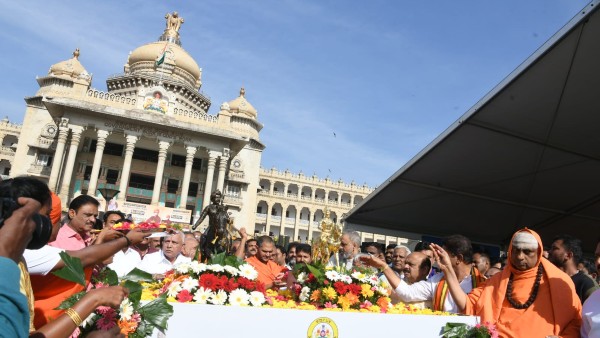 Basavanna-Kempegowdas thoughts should be spread across Karnataka says CM Bommai.