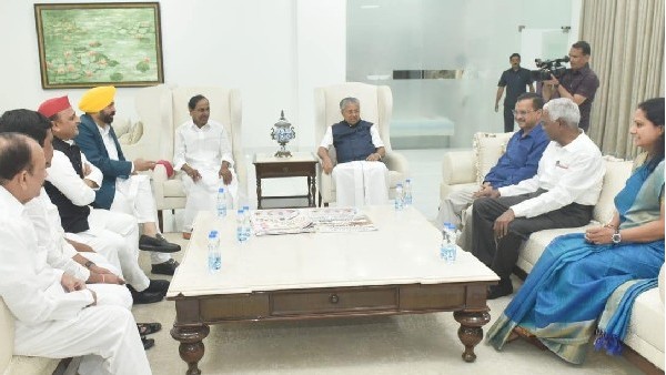  KCR Projects Pan-India Image With Meet, Key Opposition Leaders On Board