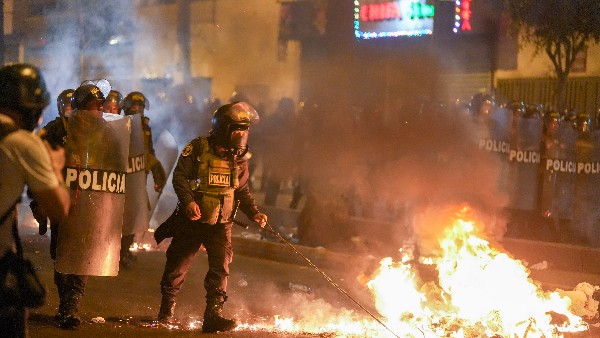  ಎಲ್‌ಜಿಬಿಟಿಕ್ಯು ನೈಟ್‌ಕ್ಲಬ್‌ನಲ್ಲಿ ಗುಂಡಿನ ದಾಳಿ