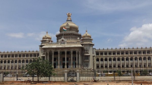 ಆಟೋ ಸೇವೆ ನೀಡುವ ಕಂಪನಿಗಳ ತರಕಾರು