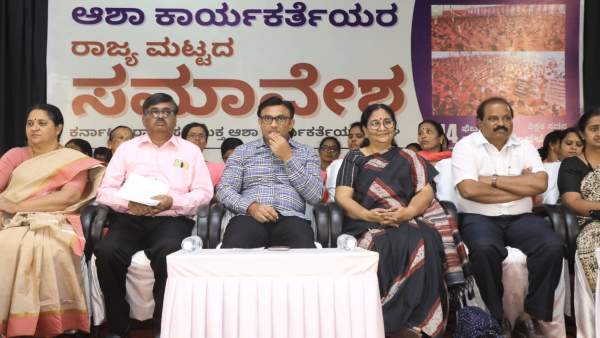 ಕೋವಿಡ್ ವೇಳೆ ವರ್ಕ್‌ ಫ್ರಂ ಸ್ಟ್ರೀಟ್: ಮೆಚ್ಚುಗೆ