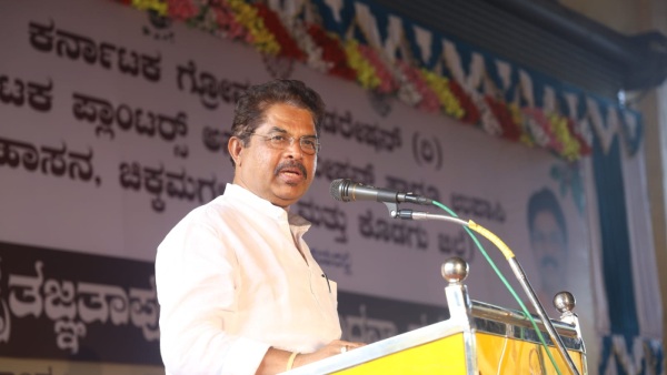 ಬ್ರಾಹ್ಮಣ ಸಮುದಾಯದ ಕ್ಷಮೆಯಾಚಿಸಬೇಕು- ಆರ್ ಅಶೋಕ್