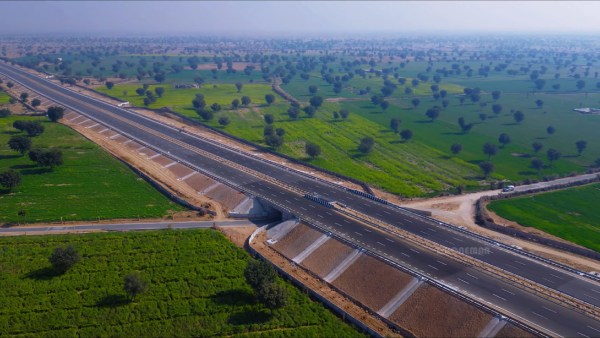 Bengaluru–Vijayawada economic corridor to have access controlled Greenfield Highway, Gadkari approves Bengaluru–Vijayawada economic corridor to have access controlled Greenfield Highway, Gadkari approves