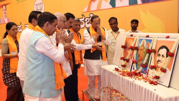 ಕರ್ನಾಟಕದಲ್ಲಿ ಬಿಜೆಪಿ ಸರ್ಕಾರ ಖಚಿತ 