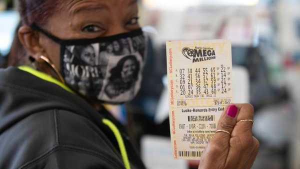  ಐದು ಮರ್ಸಿಡಿಸ್ ಕಾರುಗಳ ಖರೀದಿ