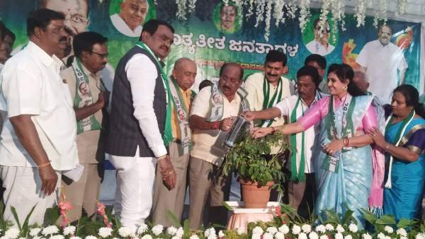  ಬಡ ಜನರನ್ನು ವಂಚಿಸುವ ಪ್ರಯತ್ನ