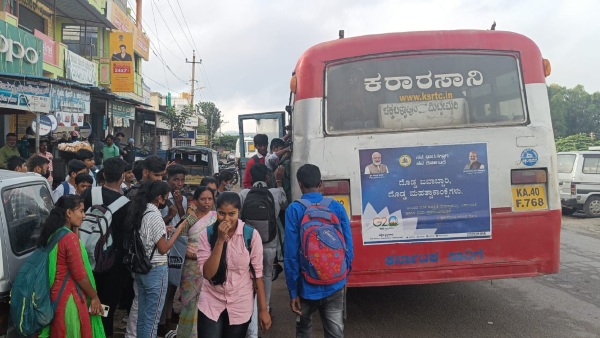  ಜನರ ಮನವಿಗೆ ಕ್ಯಾರೆ ಅನ್ನದ ಅಧಿಕಾರಿಗಳು