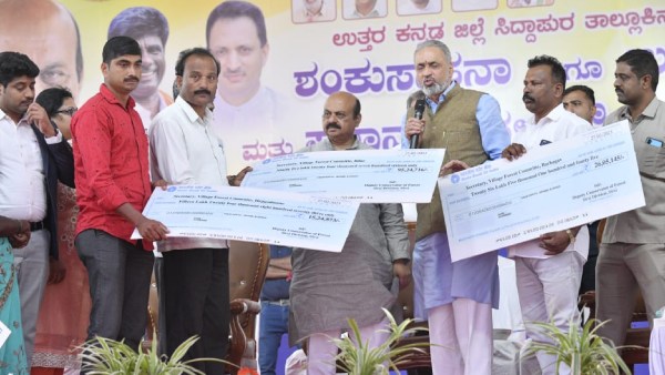 Karnataka Govt ready for investigation to congress allegation about Excise Tender scam