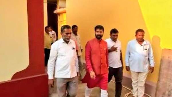 What meat did you eat before going to the temple? JDS question to BJP MLA CT Ravi