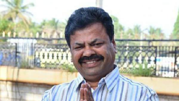 ಶಾಸಕ ಜನರ ಗಮನ ಸೆಳೆದಿದ್ದು ಹೇಗೆ? ಶಾಸಕ ಜನರ ಗಮನ ಸೆಳೆದಿದ್ದು ಹೇಗೆ?