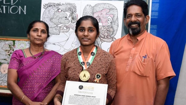  OMG: Mangalore girl Aadi Swaroopa can write with both hands at the same time!