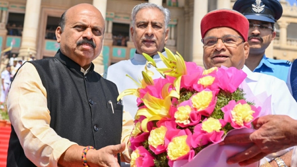 ರಾಜ್ಯದಲ್ಲಿ ವಿಮಾನಯಾನಕ್ಕೆ ಆದ್ಯತೆ ರಾಜ್ಯದಲ್ಲಿ ವಿಮಾನಯಾನಕ್ಕೆ ಆದ್ಯತೆ