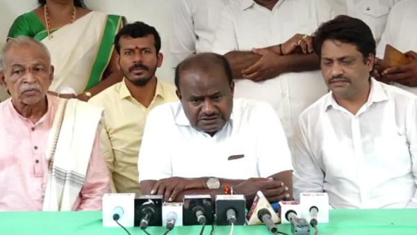 Will Not Leave Politics For Any Reason Says HD Kumaraswamy