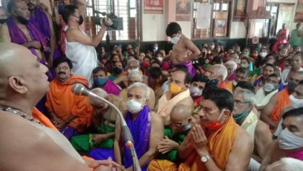  ಸಮಾಜವನ್ನು ಒಡೆಯುವ ಬ್ರಾಹ್ಮಣರ ಪಂಗಡದ ಜೋಶಿ