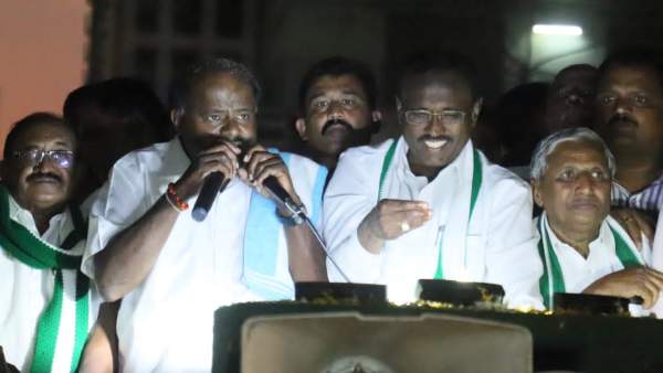  ಜೋಶಿ ಅವರು ನಮ್ಮ ಹಳೆಯ ಕಾಲದ ಬ್ರಾಹ್ಮಣರಲ್ಲ