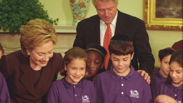 Former US Secretary of State Hillary Clinton will come to Gujarat