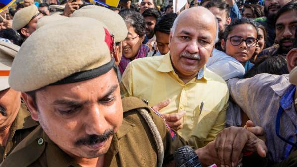 CBI Explains Why Delhis Deputy Minister Manish Sisodia Was Arrested 