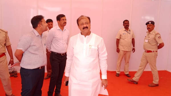 ಆಂತರಿಕವಾಗಿ ಕಾಂಗ್ರೆಸ್ ಸೇರುವ ತವಕ