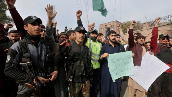 190 Pak Hindus With Visas Stopped From Travelling To India: Report