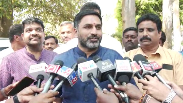 HD Revanna Lashes Out At DK Suresh