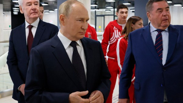 Vladimir Putin Will Be Killed By His Inner Circle, Claims Ukraines Zelensky
