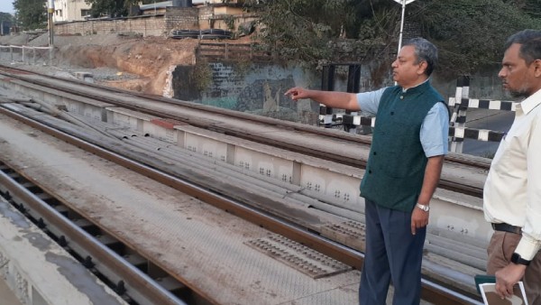 ಮರು ವಿನ್ಯಾಸದೊಂದಿಗೆ ಅಭಿವೃದ್ಧಿ 