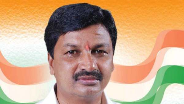 ಗೋಕಾಕದಲ್ಲಿ ಜಾರಕಿಹೊಳಿ ಮನೆತನದ್ದೇ ಕಾರುಬಾರು ಗೋಕಾಕದಲ್ಲಿ ಜಾರಕಿಹೊಳಿ ಮನೆತನದ್ದೇ ಕಾರುಬಾರು