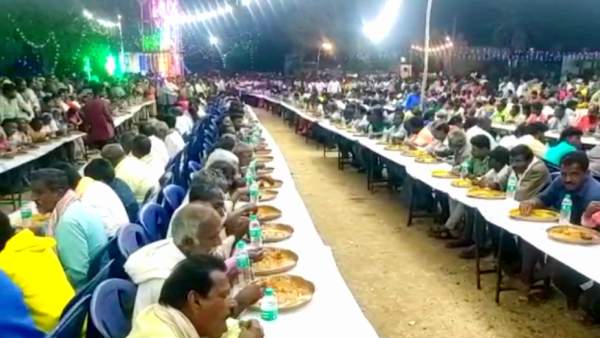 ದೇವಾಲಯದ ಅರ್ಚಕರು ಹೇಳುವುದೇನು? ದೇವಾಲಯದ ಅರ್ಚಕರು ಹೇಳುವುದೇನು?