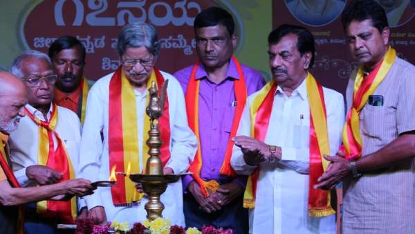  ಸಾಹಿತ್ಯ ಹೃದಯ ತಟ್ಟುವಂತಿರಬೇಕು 