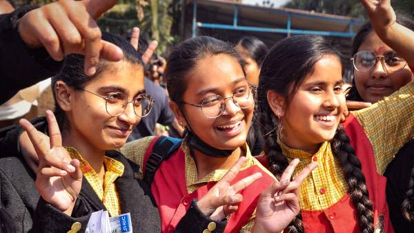 7.27 lakh students to write PUC , 8.69 lakh SSLC Exams in Karnataka