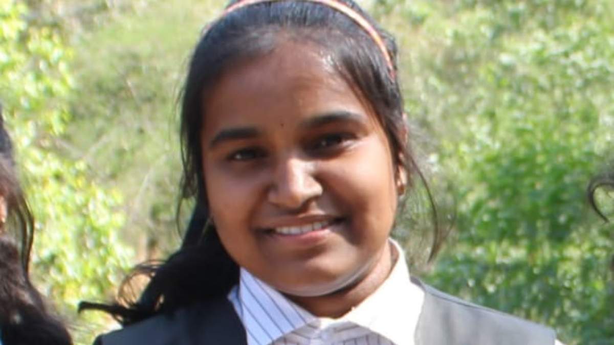 Girl Student Died By Heart Attack In Playing Kabaddi At Private PU College Of Anekal Girl Student Died By Heart Attack In Playing Kabaddi At Private PU College Of Anekal