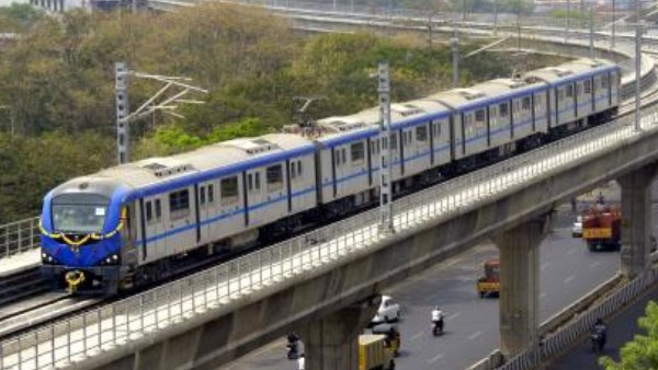 ವಿಮಾನ ನಿಲ್ದಾಣದ ಬಗ್ಗೆ ವಿಶೇಷಣೆ