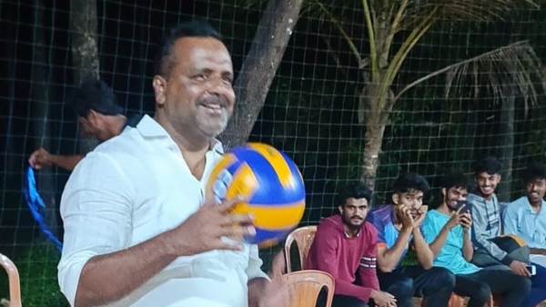 U T Khader Age, Biography, Education, Family, Net Worth & Political Career Details