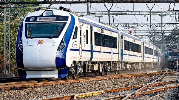 ನಾಲ್ಕು ವರ್ಷಗಳಲ್ಲಿ ಒಟ್ಟು 400 ರೈಲು 