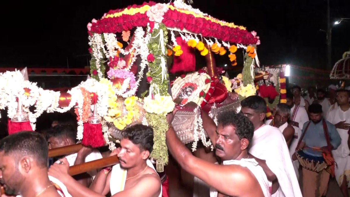 Arasu Kunjuraya Daiva Utsava Speciality