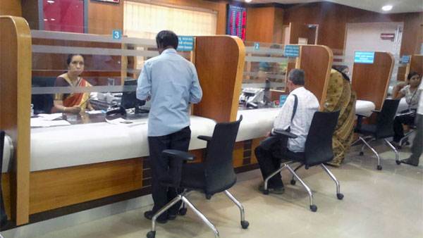 40 Bank Customers Lose Lakhs In 3 Days in Mumbai