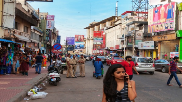 BBMP identified 20,500 illegal street businesses in Bengaluru- 132 business shutdowns!