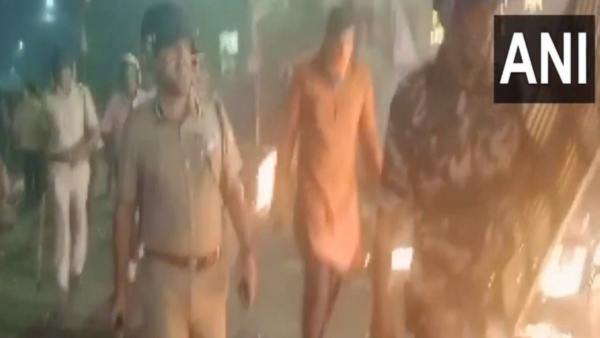 Bengal: Clash during Ramanavami procession: One dead, many injured! Bengal: Clash during Ramanavami procession: One dead, many injured!