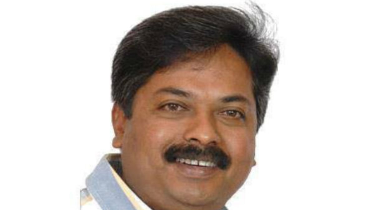 BJP MLA Abhay Patil offering free ice cream to Students in Belagavi on March 14 and 15 BJP MLA Abhay Patil offering free ice cream to Students in Belagavi on March 14 and 15