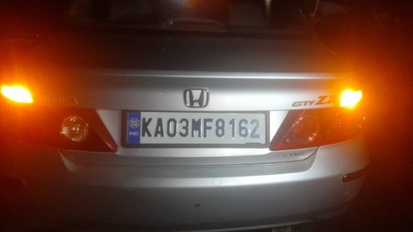 Tammatadahalli: Accident between car and cruiser: 10 students injured