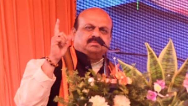 CM Bommais Reaction After Meeting With V Somanna Amid Rumours of His Joining Congress CM Bommais Reaction After Meeting With V Somanna Amid Rumours of His Joining Congress