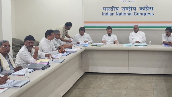 karnataka Elections Congress CEC Asked Siddaramaiah Not To Contest From Kolar Survey Has Shown Negative Report