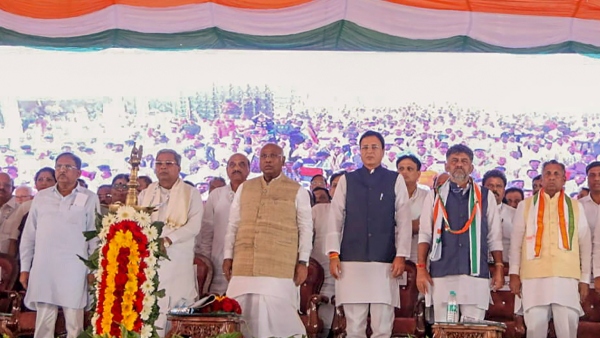 Congress writes to election commission to conduct free , fair election in Karnataka