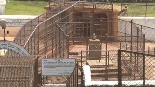 Muslim Leaders Oppose Urus Celebration In Dattatreya Baba Budangiri Dargah