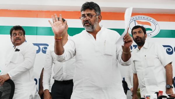  BJP Threatened Vokkaliga Lingayat Seers to Accept 2 percent Quota: DK Shivakumar 